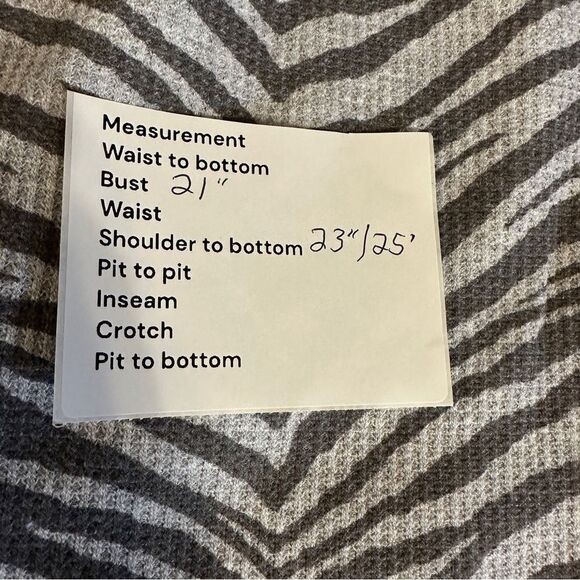 New Aerie oversized zebra print waffle knit thermal gray top, size small - Picture 9 of 9